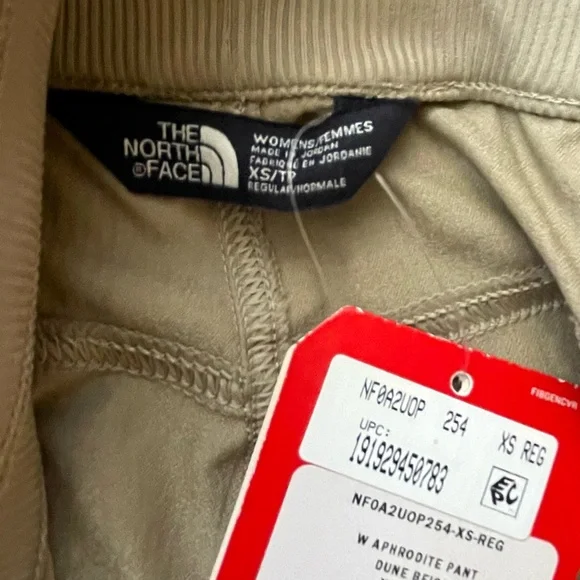 The North Face Aphrodite 2 Khaki Pants, NWT (COMFY stretch waistband) - Picture 6 of 7